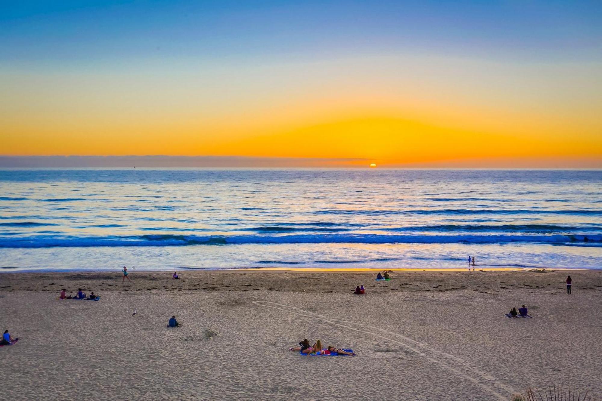 B5394 South 5 * San Diego